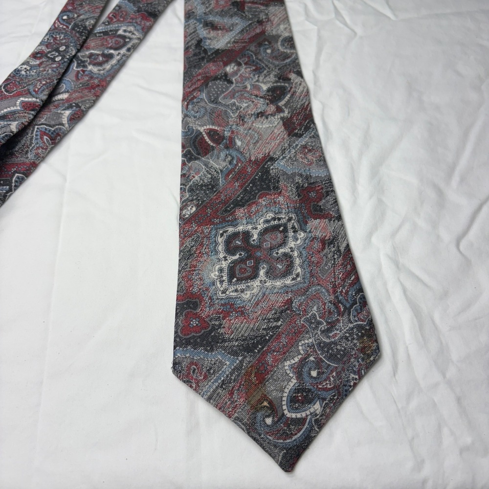 Windridge Mens Paisley Medallion Necktie Grey Red Blue Textured Woven Tie